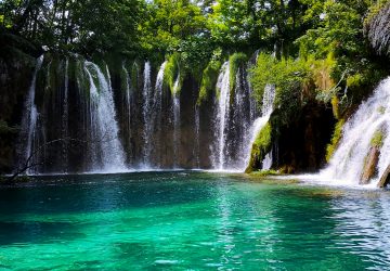 Lacurile Plitvice - paradisul cascadelor și al lacurilor turcoaz